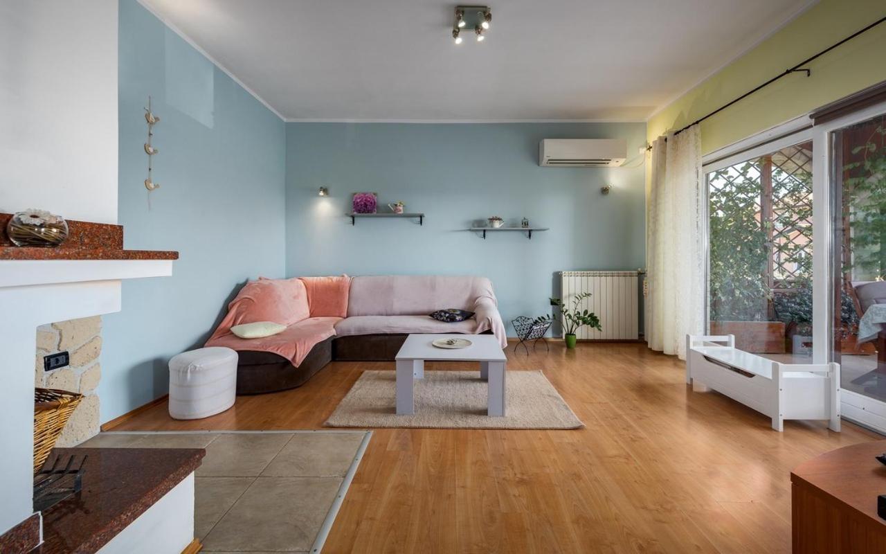 Iva House With Apartment Umag Exterior foto